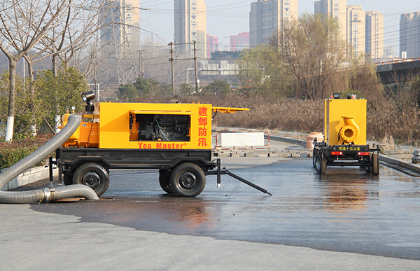 移動(dòng)搶險(xiǎn)排澇泵站凸輪轉(zhuǎn)子泵.jpg 移動(dòng)搶險(xiǎn)排澇泵站凸輪轉(zhuǎn)子泵.jpg